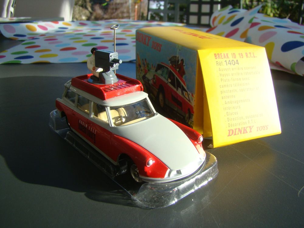 Lot Efsi Toys 1/64 - Citroën DS Break + 4 Voitures - Carte Scellée - Belgique