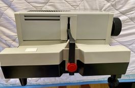Kindermann Dia-Projektor 1040 mit Magazin 77 50 Hz