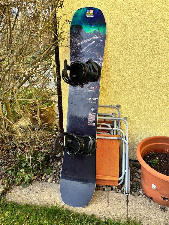 Lib Tech Box Knife 154 C3 Camber + Burton Cartel M (Gebraucht) in ...