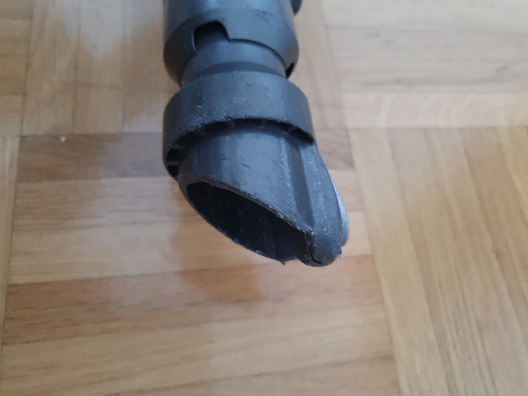 Dyson Aspirateurs & Accessoires: Tube dyson DC29 et autres – Défectueux à Prilly par RoDyRe 4