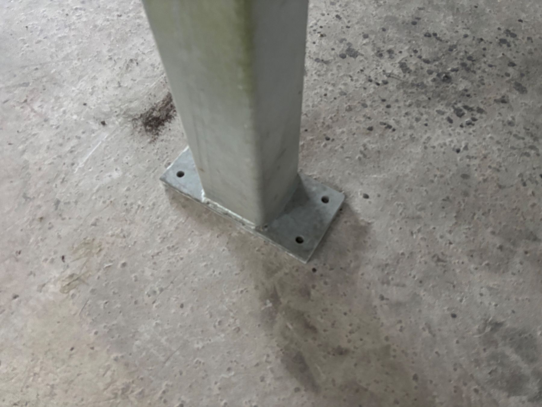 Recinzioni: Metalpfosten – Usato da Attiswil venduto da inf_zg89 1