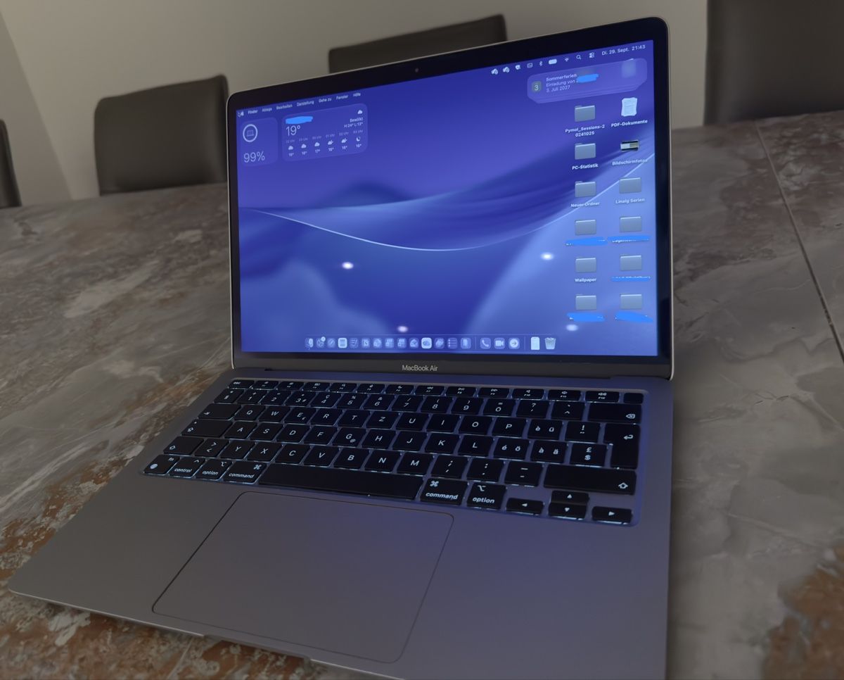 Apple Notebooks: Macbook Air M1 (2020) – Gebraucht aus Adligenswil von B_l_nnn_