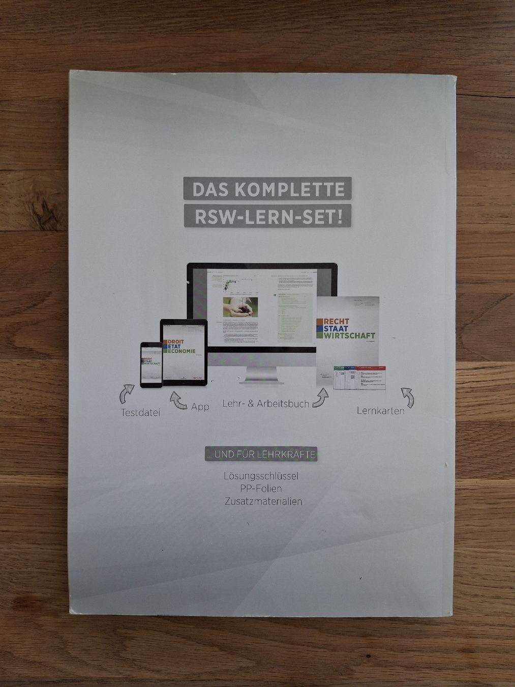 Libri: Recht Staat Wirtschaft 15. Ausgabe Lernset – Usato da Zürich venduto da Vordermannd86 1
