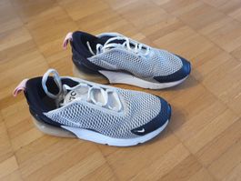 Nike Schuhe Grösse 33.5