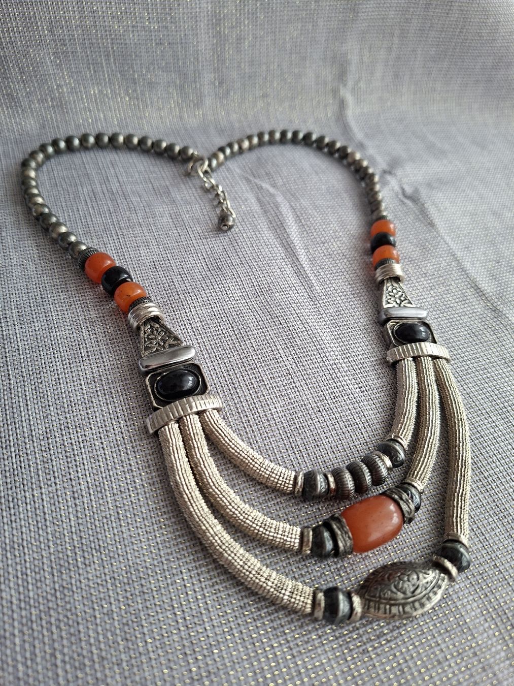 Colliers: Collier Statement Ethnique Multirangs Orange & Noir – D'occasion à Lutry par Sim_Sta 3