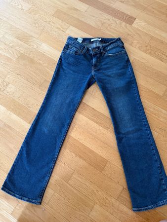 Levis Jeans