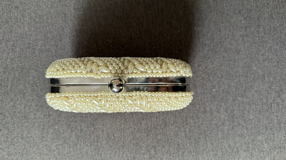 Borse da donna: Modlux Perlen Clutch – Usato da Zürich venduto da sel_9kd 4