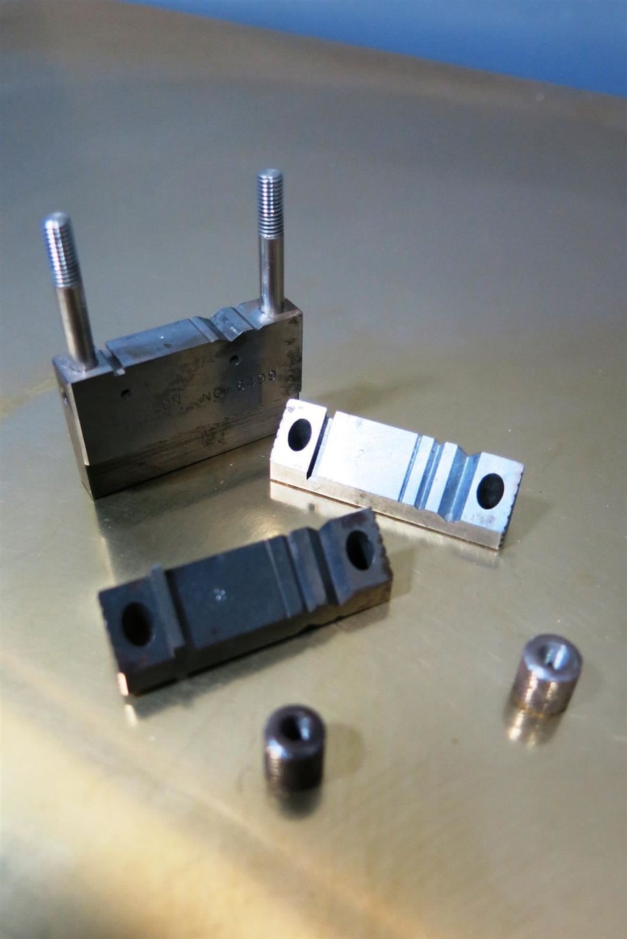 Bergeon Alle Werkzeuge: Profilespannlehre 45°& 90° Bergeon 6 – Gebraucht aus Laufenburg von Sirluger 2