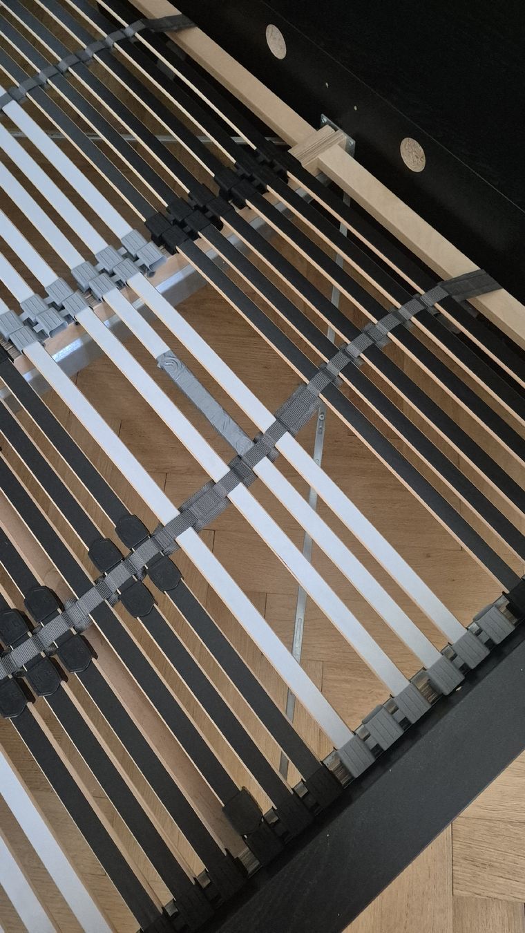 Ikea Lits: Bettgestell Malm 140×200 – D'occasion à Olten par jas_c6g2 4