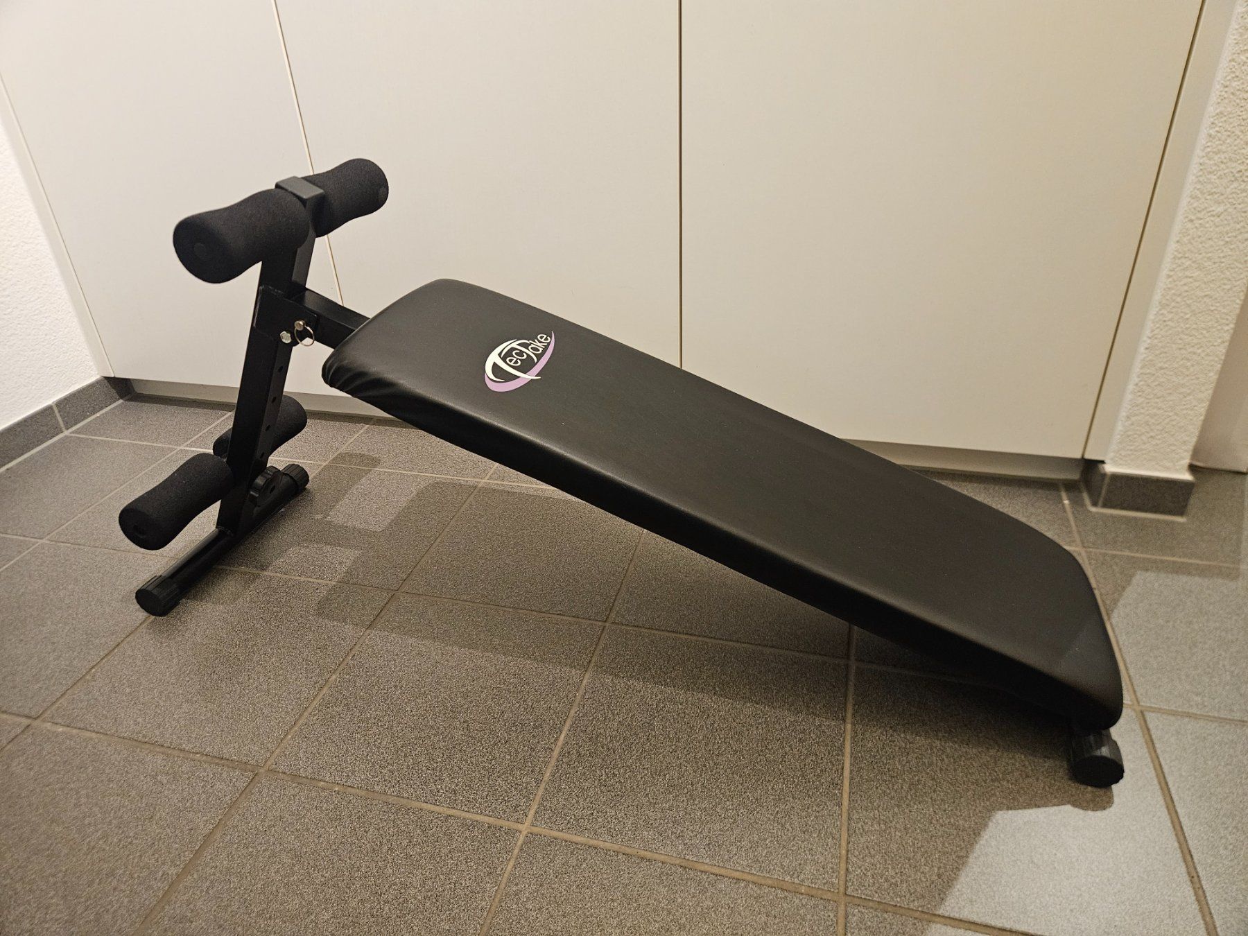 TecTake Hometrainer: Sit-up-Bank / Bauchtrainer – Usato da Solothurn venduto da Freefly3