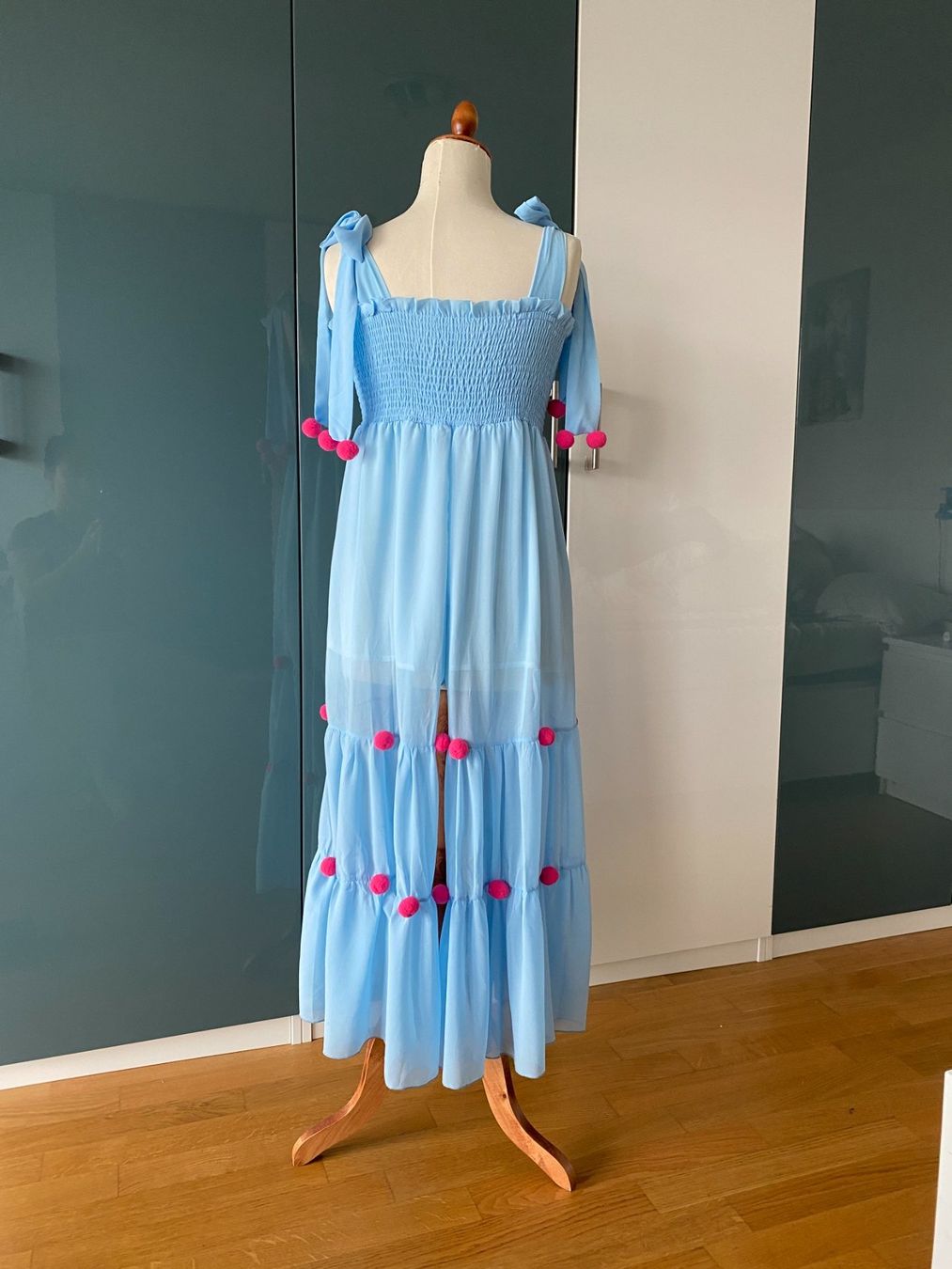Vestiti: Blaues Maxikleid M/L – Usato da Duebendorf venduto da Alexandertreyer 1