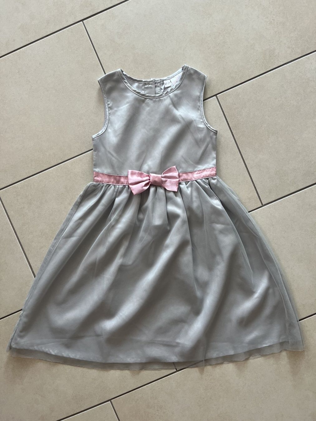 Vestiti & Gonne: Mädchenkleid Gr. 128 – Usato da Küssnacht am Rigi venduto da icbicb