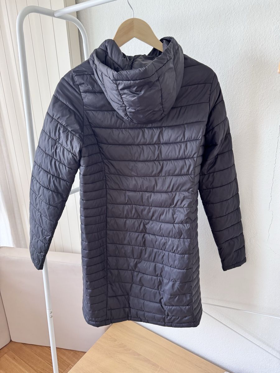 Cappotti: Super Light Coat Size M, Black - Fall Essential – Usato da Zürich venduto da Flao_78376 2