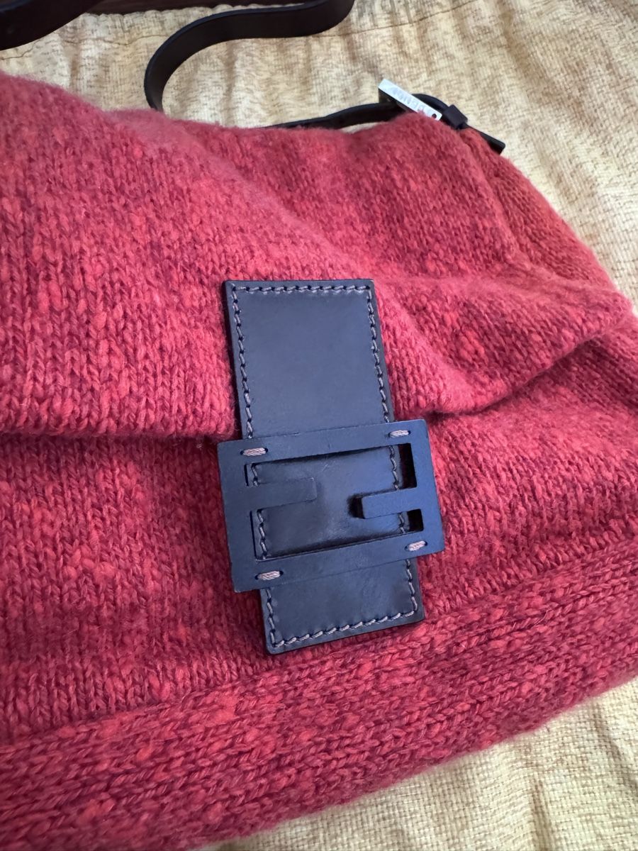 Fendi Borse da donna: Fendi Tasche – Usato da Luzern venduto da raquel.m 3