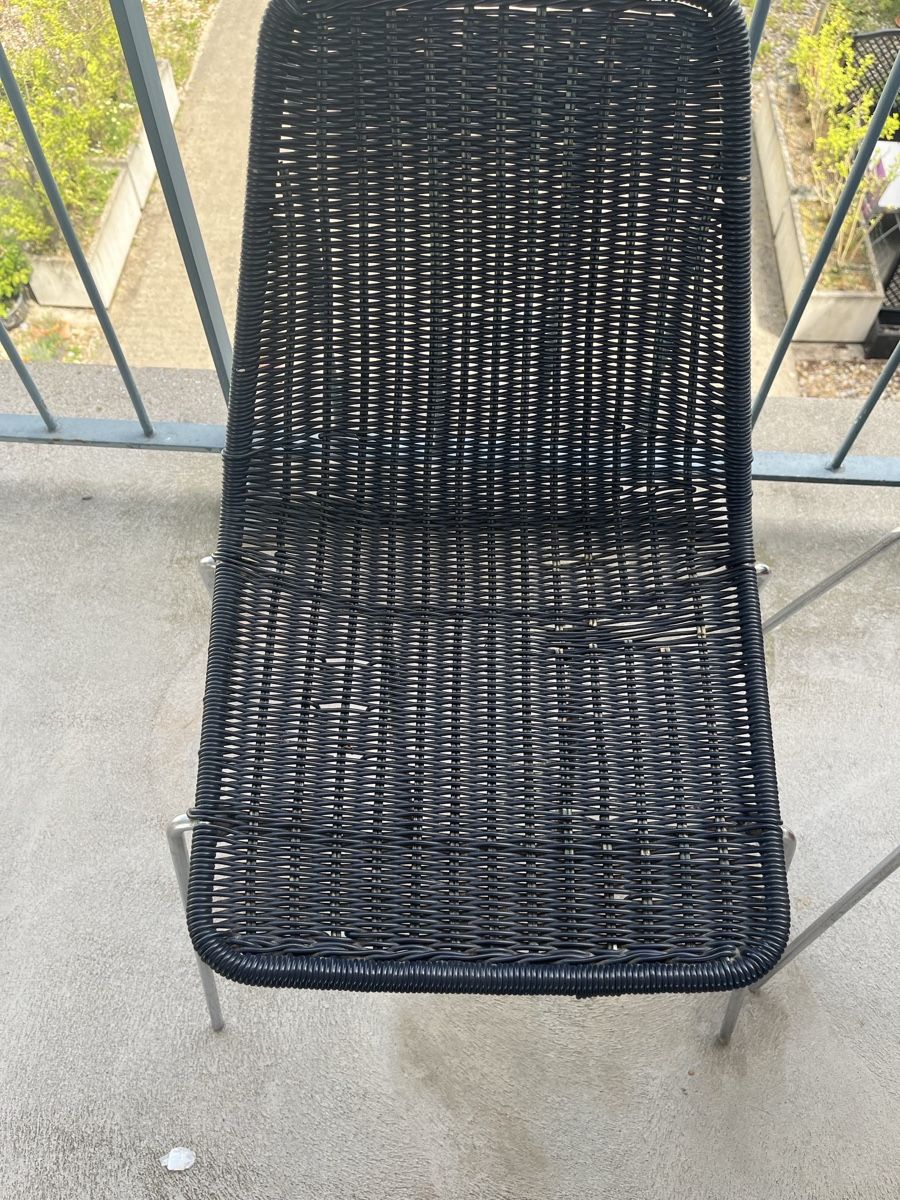 Chaises: 2 Stühle mit Kunstseilgeflecht – D'occasion à Zürich par Ikksi 1