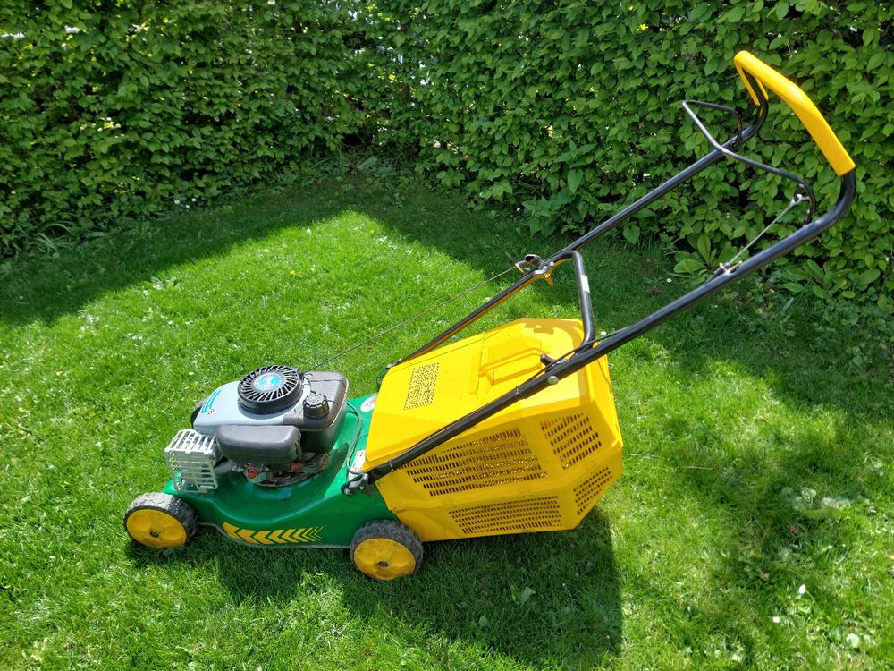 STIHL Rad kpl. 200 (OEM 6364-700-0400) main image 0