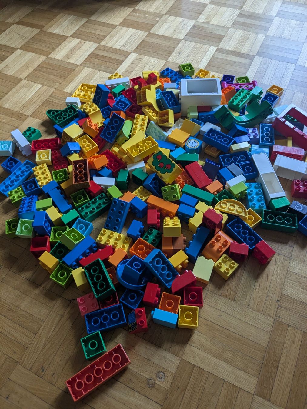Lego Spielzeuge: Lego Duplo Mix ca. 2.5kg – Gebraucht aus Zürich von mikki.zh 5