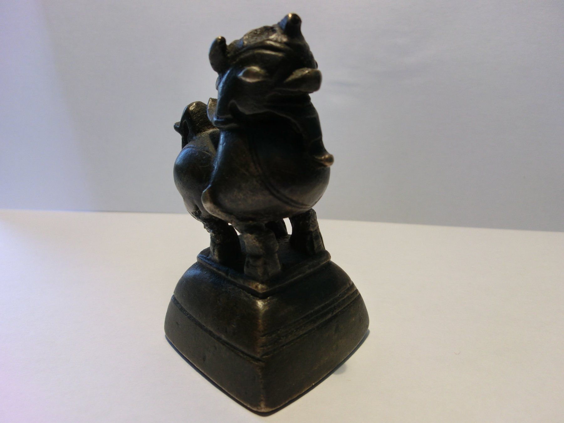 Sculture & Statue: ANTIKES OPIUM - GEWICHT – Usato da Basel venduto da wyba44 3