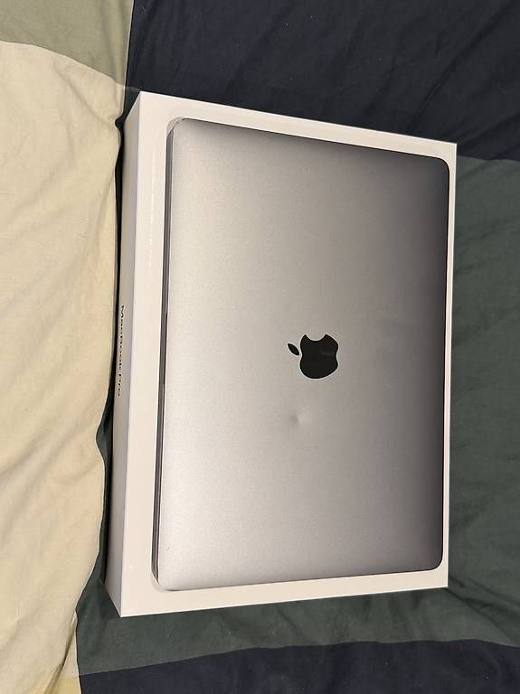 Portables: MacBook Pro 13" mid-2020 – D'occasion à Lugaggia par gaj_ttv6 1