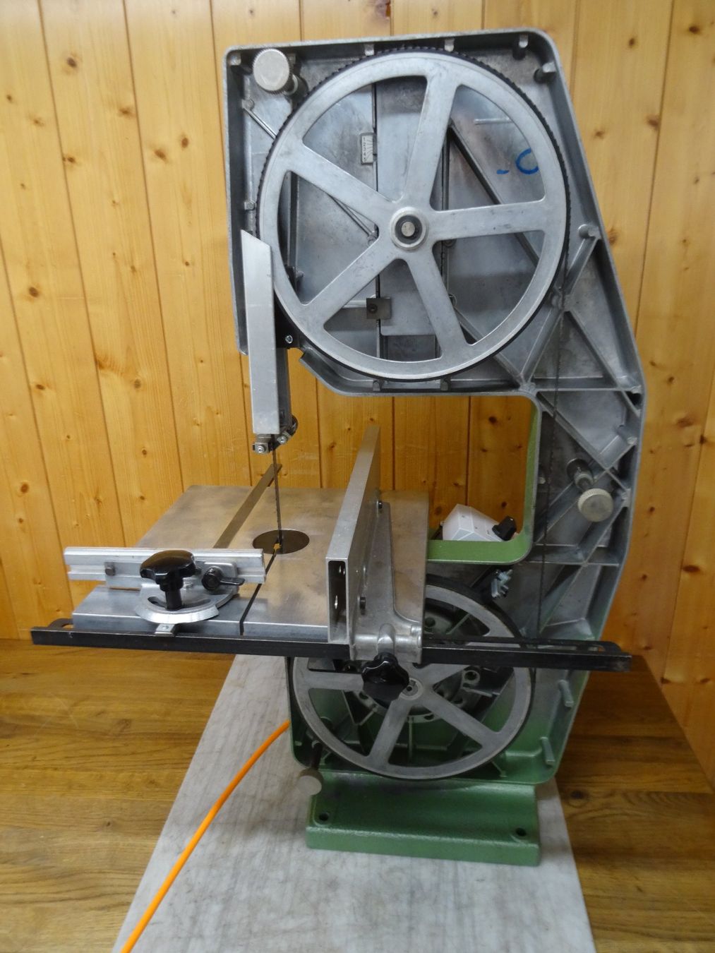 Inca Scies: Inca - Bandsäge 220 Volt – D'occasion à Lungern par madachsa 3