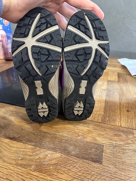Schuhe für Mädchen: Bottes taille 32 – Gebraucht aus Saxon von Sebdem 2