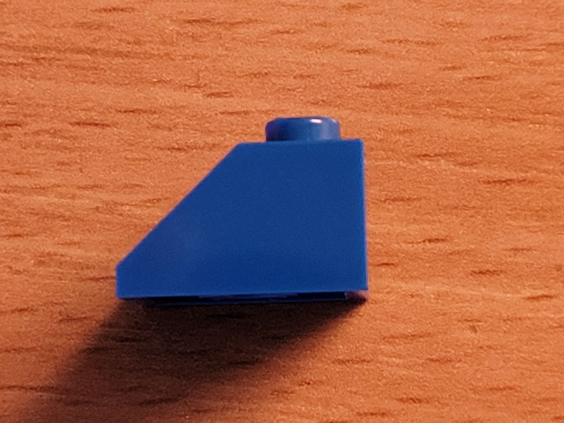 Lego Kit di costruzioni: Lego - Pièce de rechange - 1x bleu de forme spéciale – Usato da Payerne venduto da tintin08 1