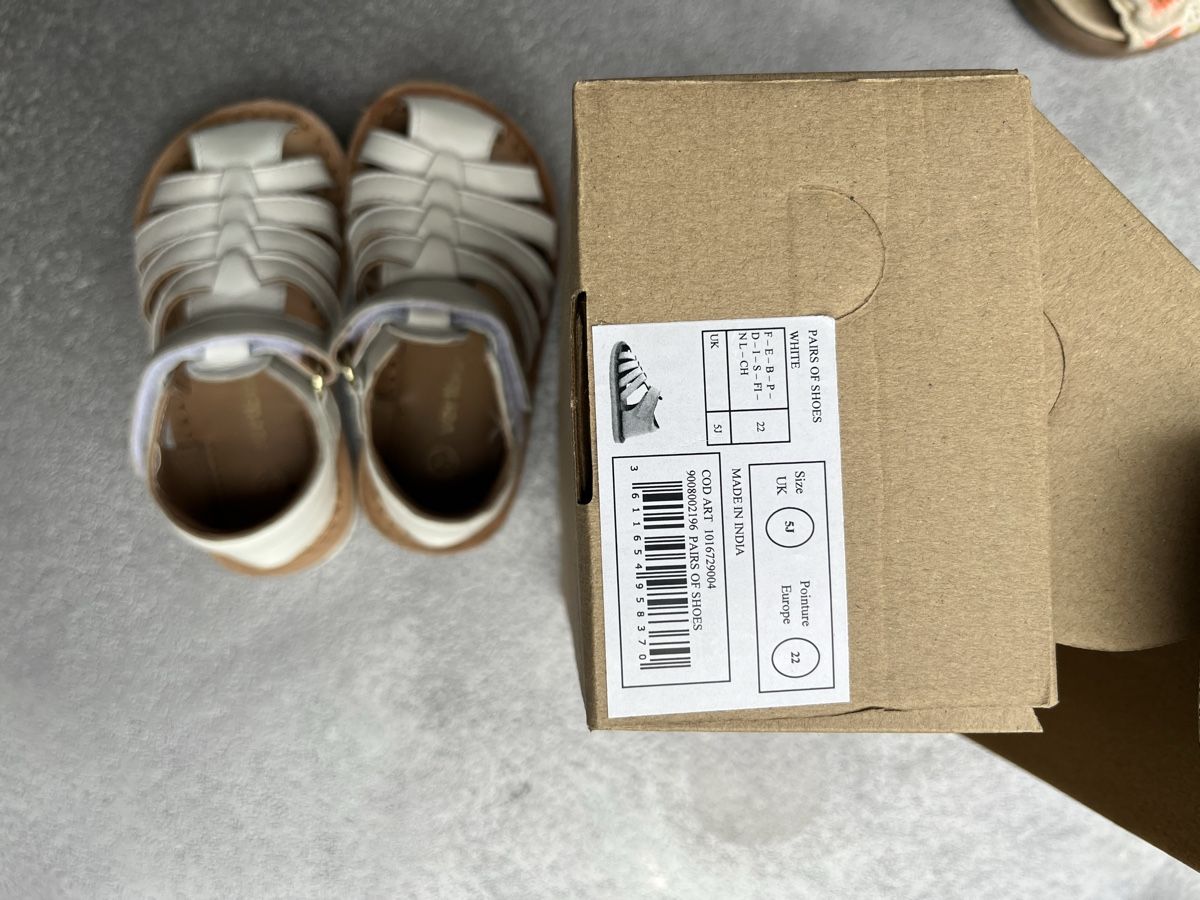 Vertbaudet Scarpe per ragazzi: Sandalettes en cuir, Vertbaudet T.22 – Usato da Hauterive NE venduto da Lipal 8