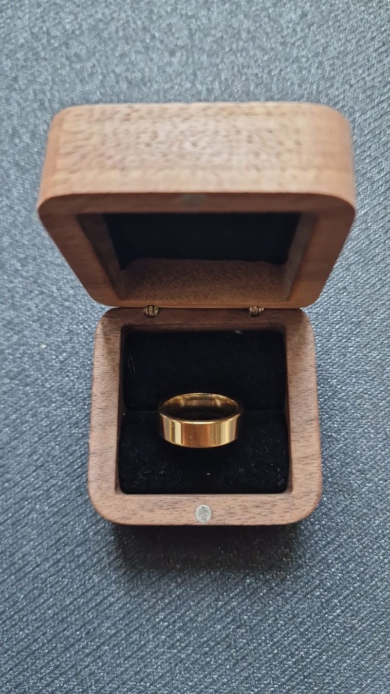 Anelli: Ring chromstahl, goldfarbend Grösse 54 – Nuovo (secondo la descrizione) da St.Gallen venduto da Dombidor