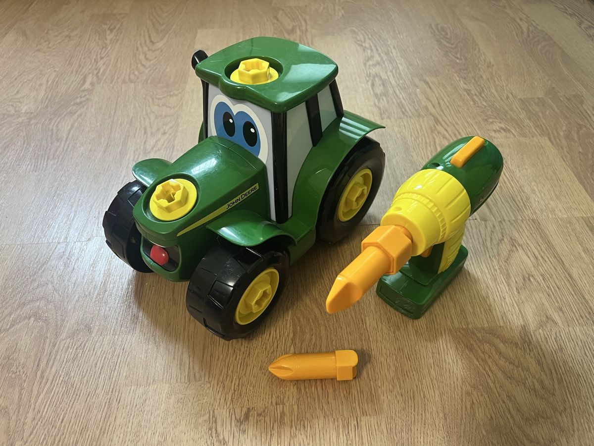 Giocattoli: John Deere Traktor Spielzeug mit Werkzeug – Usato da Münsingen venduto da Andrealie