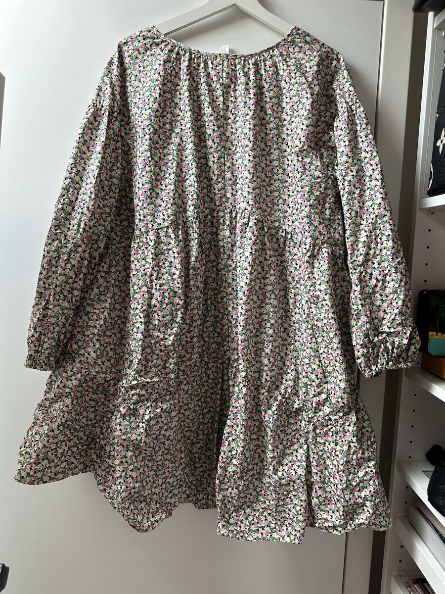 H&M Kleider: H&M dress M oversized – Gebraucht aus Mendrisio von ketolin 2