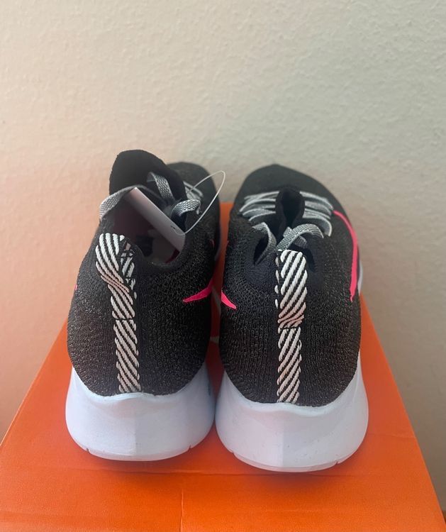 Nike Scarpe da donna: Nike Zoom Fly Flyknit Gr 39 Neu – Nuovo e nell'imballaggio originale da Zürich venduto da Herbion1 4