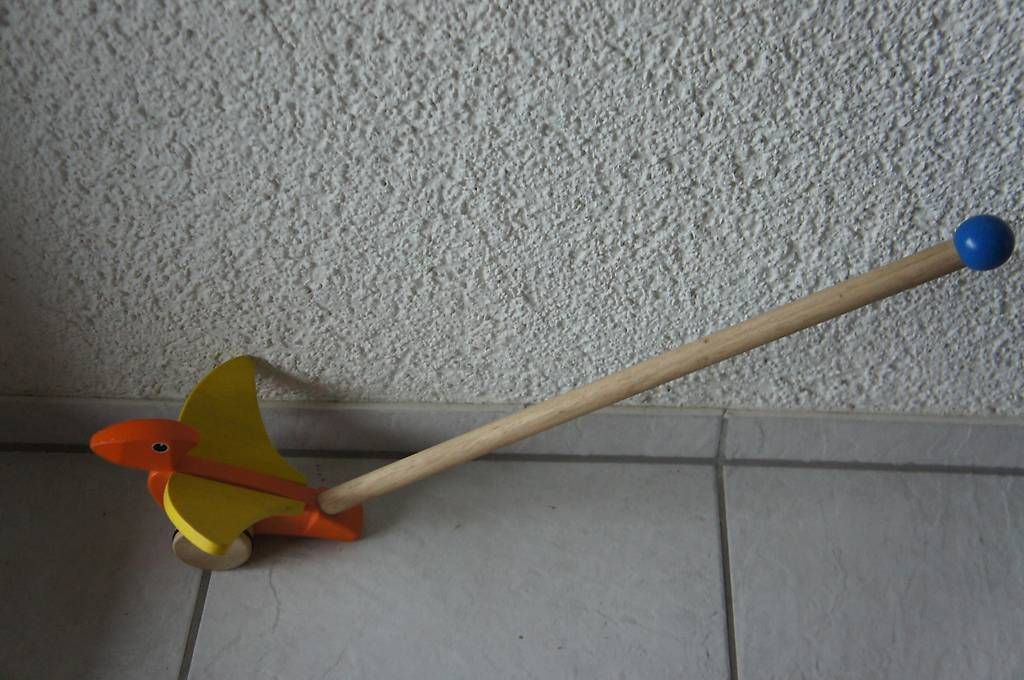 Spielzeuge: Gratis: Dinosaurier Schiebetier – Gebraucht aus Boll von minta24