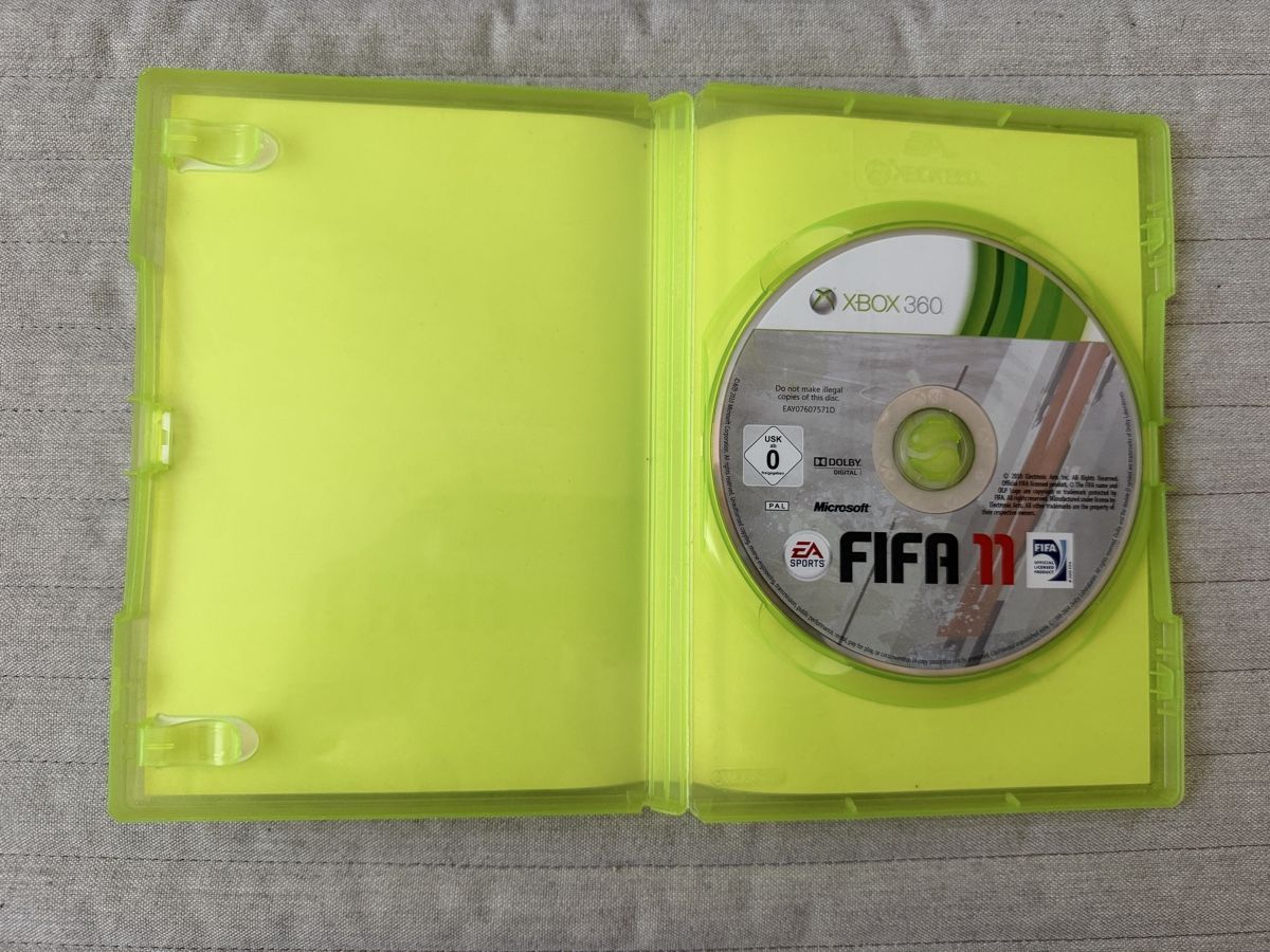Microsoft Giochi: FIFA 11 für Xbox 360 – Usato da Thunstetten venduto da Virus_33 1