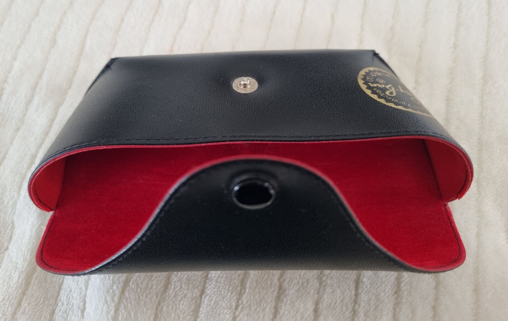 Altro in  Abbigliamento & Accessori: Ray-Ban Lederetui mit Reinigungstuch – Nuovo (secondo la descrizione) da Windisch venduto da Firstspace 2