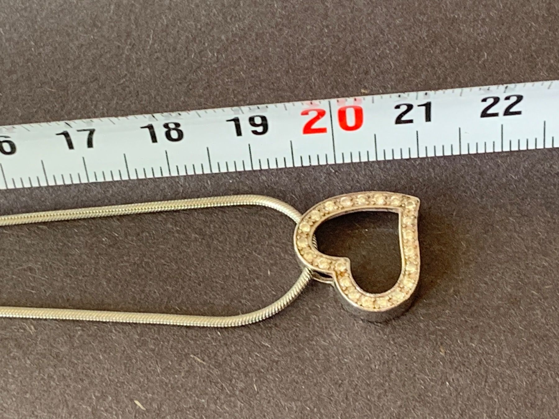 Ciondoli: Schlangenkette +Herzanhänger silber – Usato da Laufen venduto da Bellebellezza 7