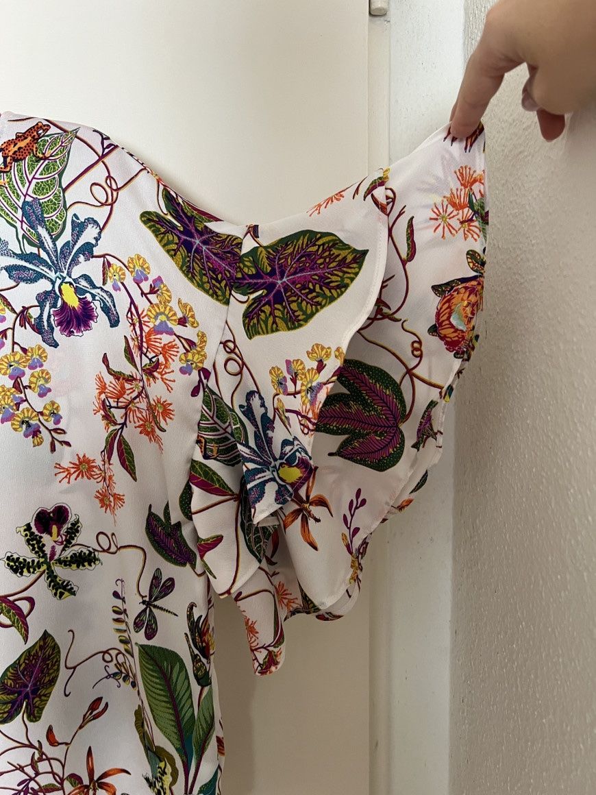 H&M Top: Top H&M Flowers EUR 36 – Nuovo (secondo la descrizione) da Horgen venduto da linuxrp 7