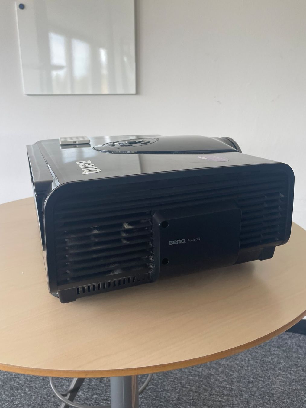 BenQ Proiettori: BenQ W6000 Full HD Beamer – Usato da Glattbrugg venduto da pmcgrp68 3