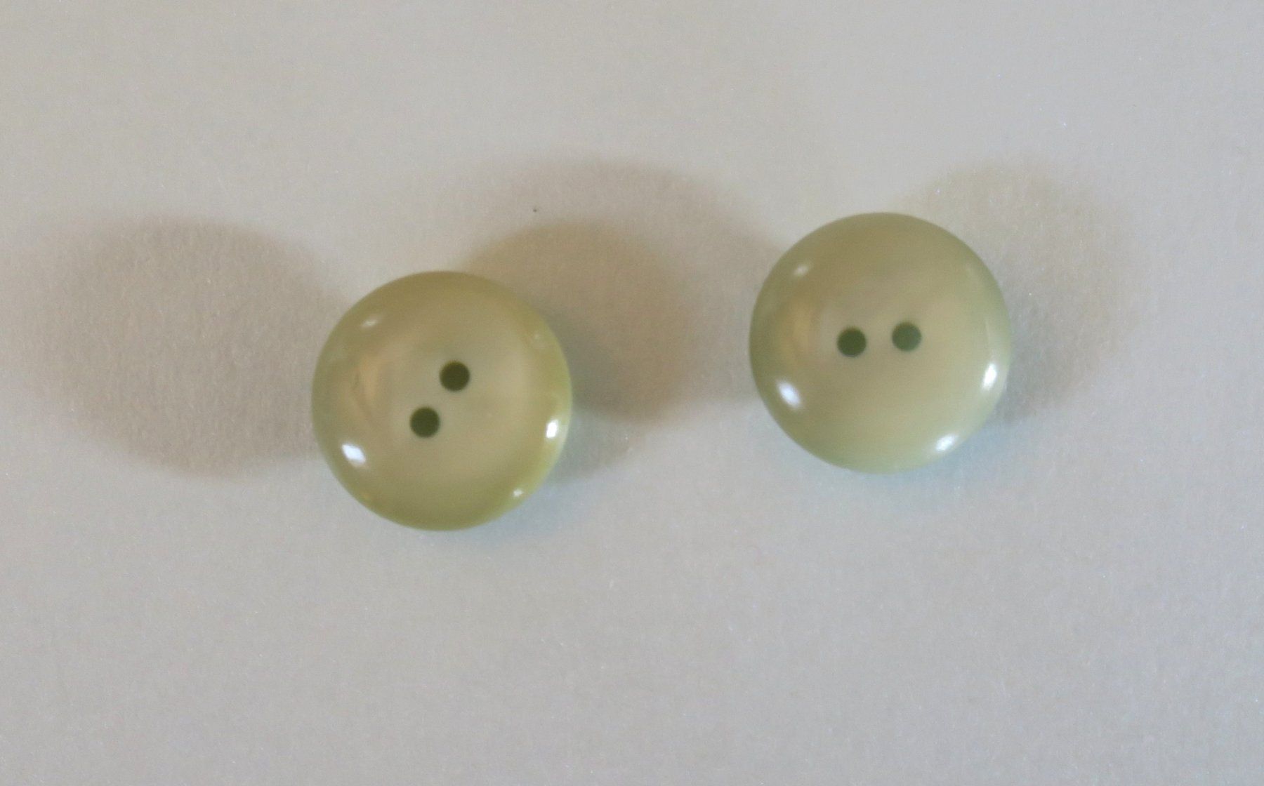 Bottoni: 2 Knöpfe, ø 17.6 mm – Usato da Brittnau venduto da marlenestone 1