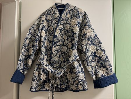 Steppjacke Gr. XXL von VERO MODA, floral, wendbar, neuwertig
