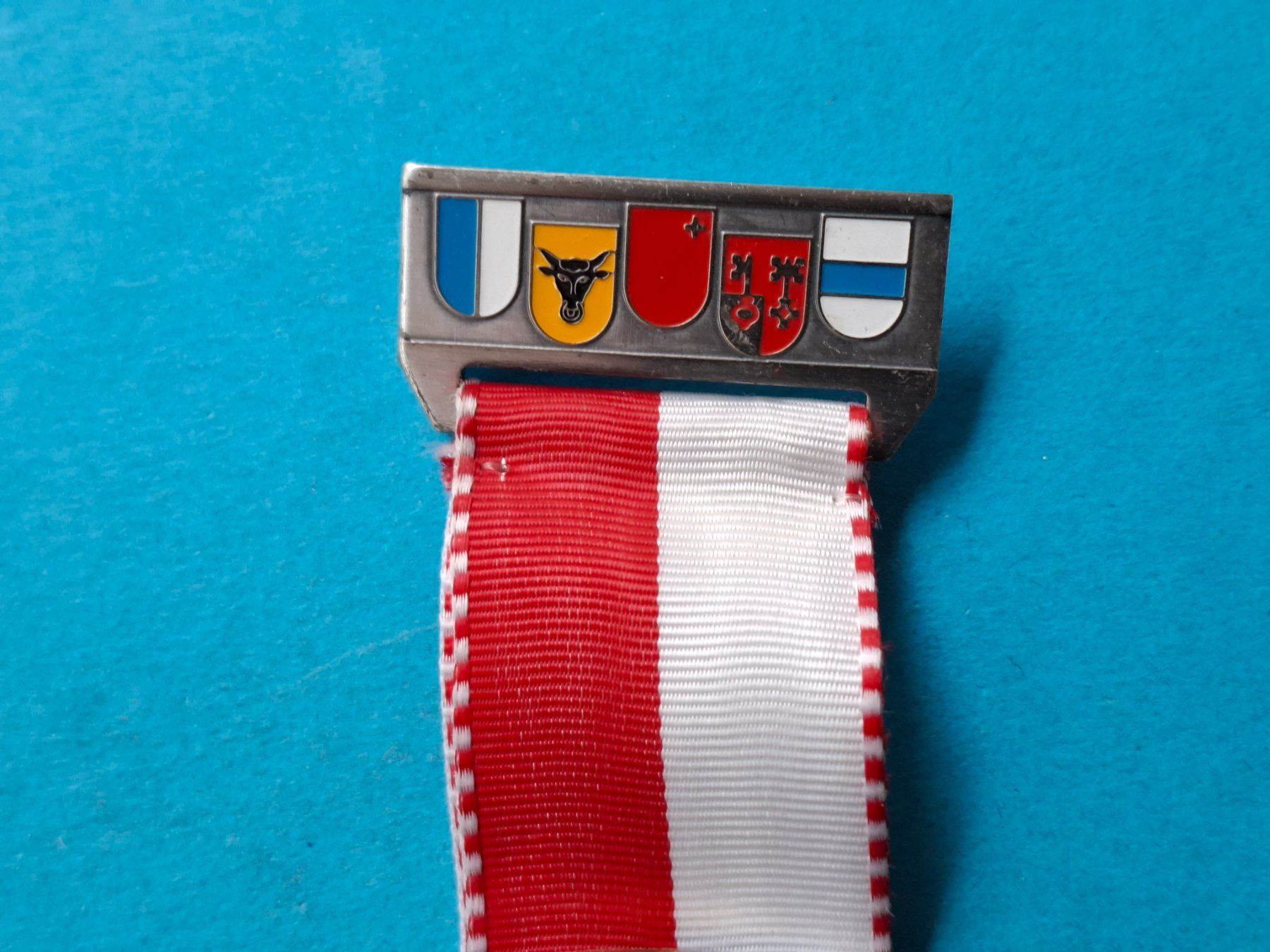 Medaillen: Bannerträger (L42) – Gebraucht aus Schwanden GL von Suvorov 1