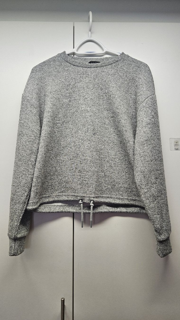 Pullover & Sweatshirts: Amisu Damenpullover – Gebraucht aus Sax von Kieselstei