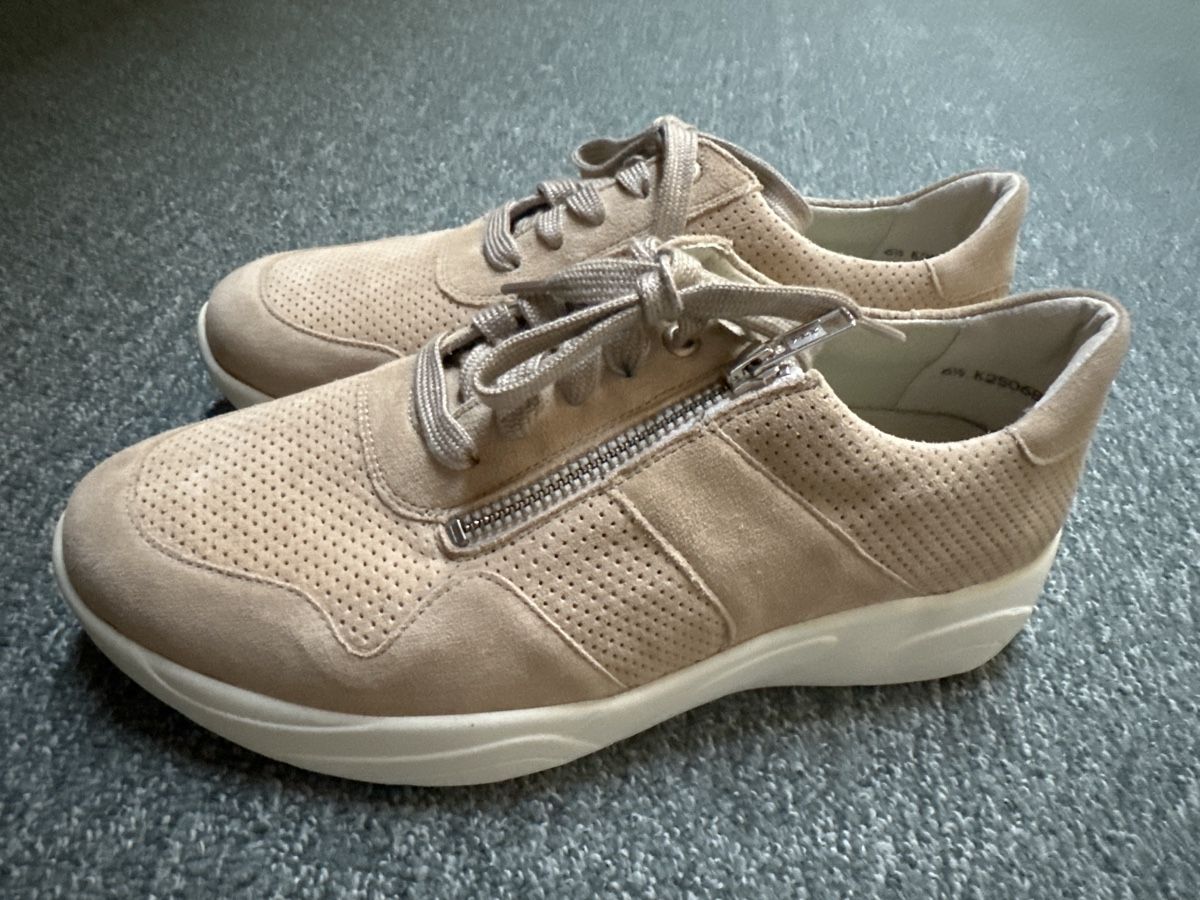 Scarpe da donna: Solidus Sneaker Kea beige Gr 6.5 – Nuovo e nell'imballaggio originale da Baltschieder venduto da YmroBe