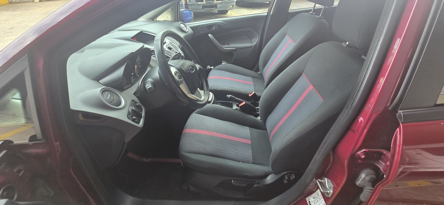 Ford Automobili: Ford Fiesta 1.4i Automat – Usato da Bachenbülach venduto da Technoise3 6