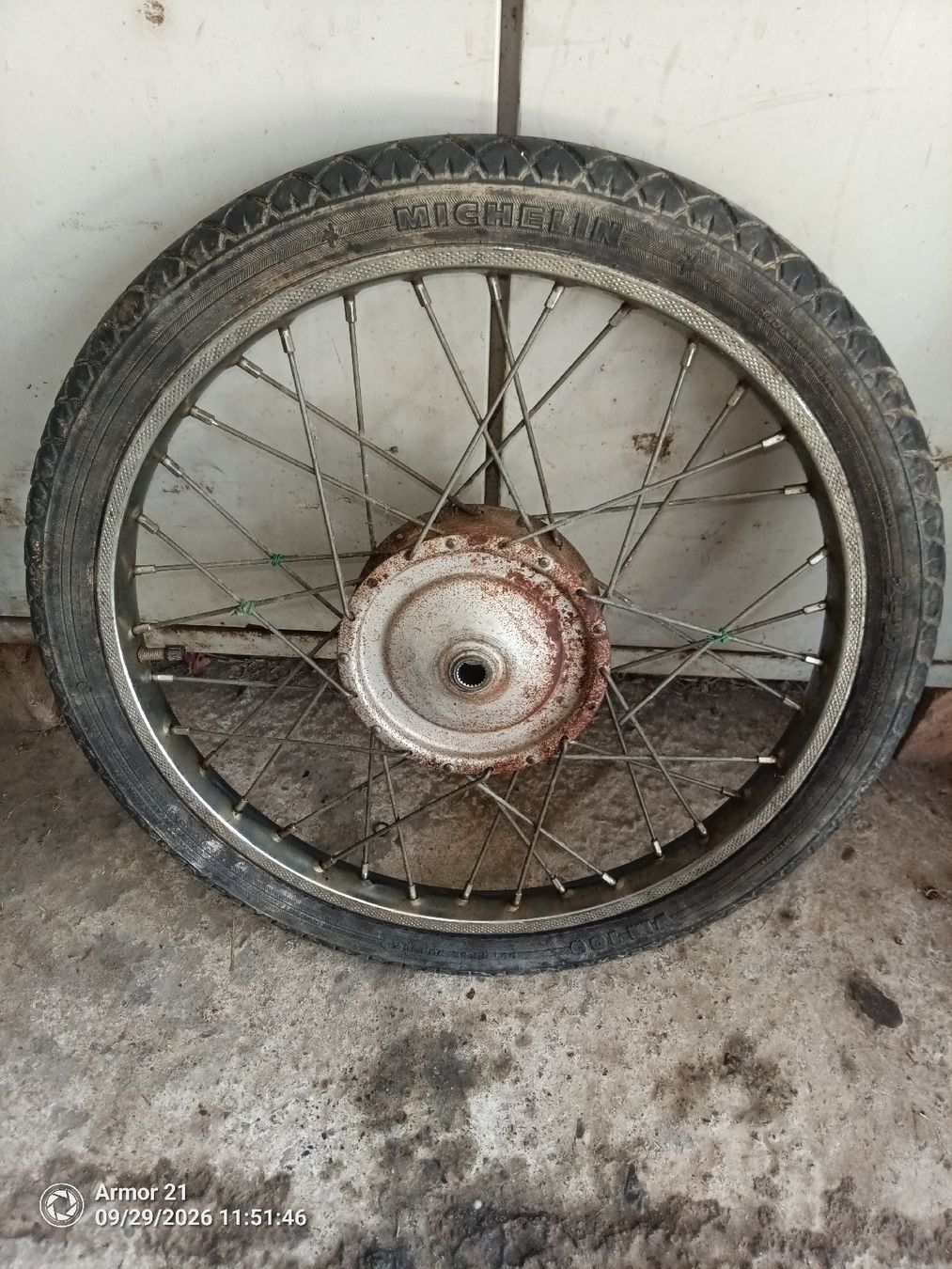 Piaggio Pneumatici & Ruote complete: Piaggo Ciao Räder – Difettoso da Rickenbach SZ venduto da Hoesi123 2