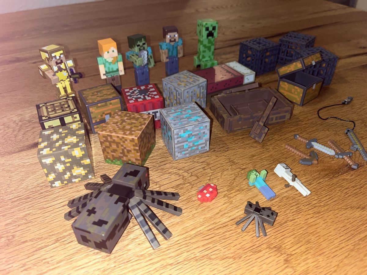 Giocattoli: Minecraft Figuren Set mit Zubehör – Usato da Oberengstringen venduto da Edu78 1