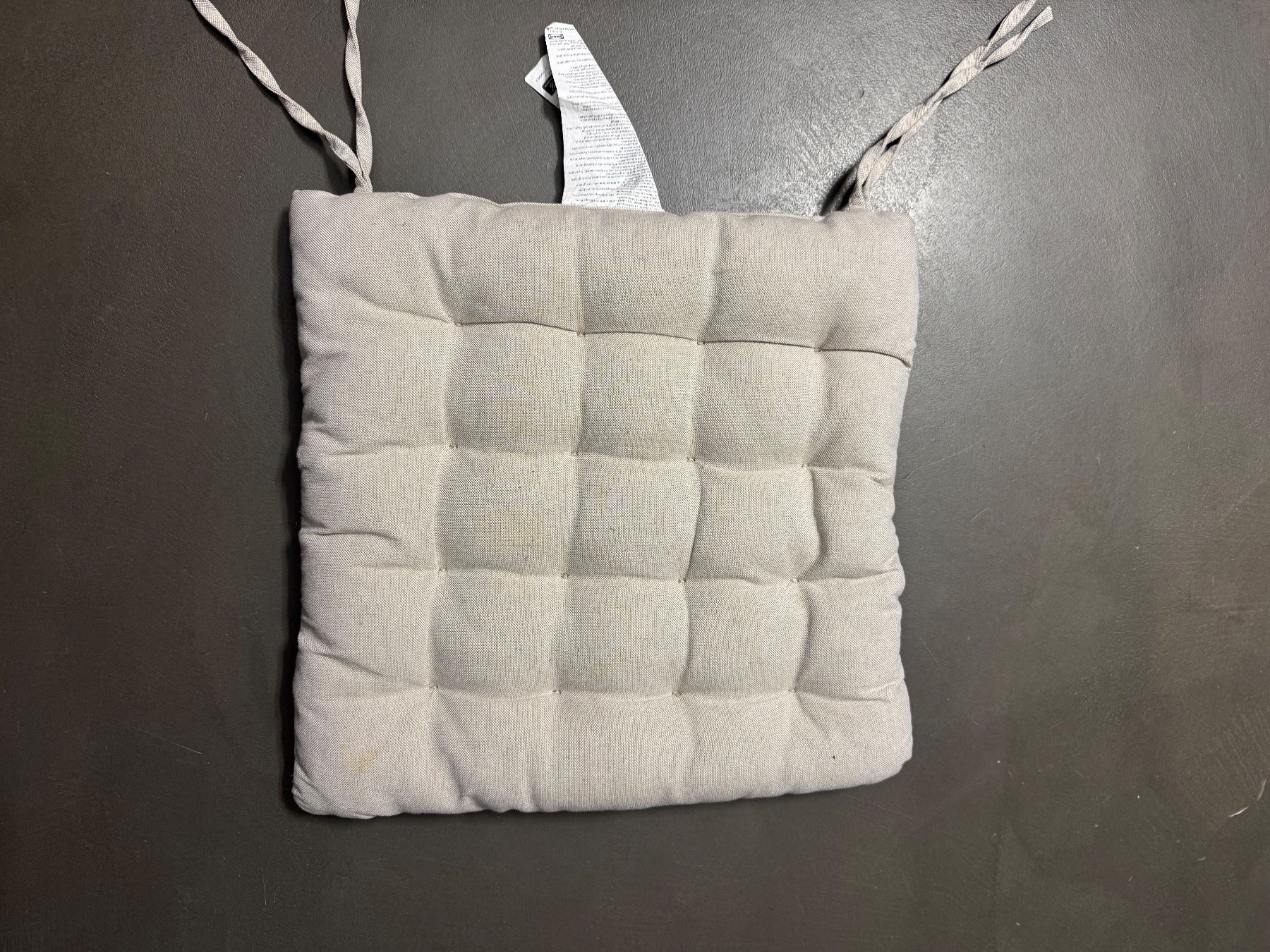 Kissen: Pillow for the chair – Defekt aus Bern von berner