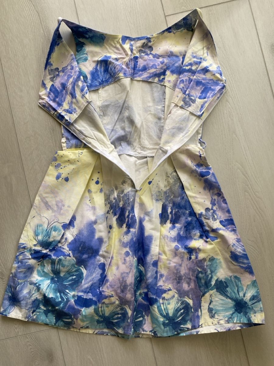 Vestiti: Kleid Gr.M ( siehe Mass) – Usato da Strengelbach venduto da Bycy 2
