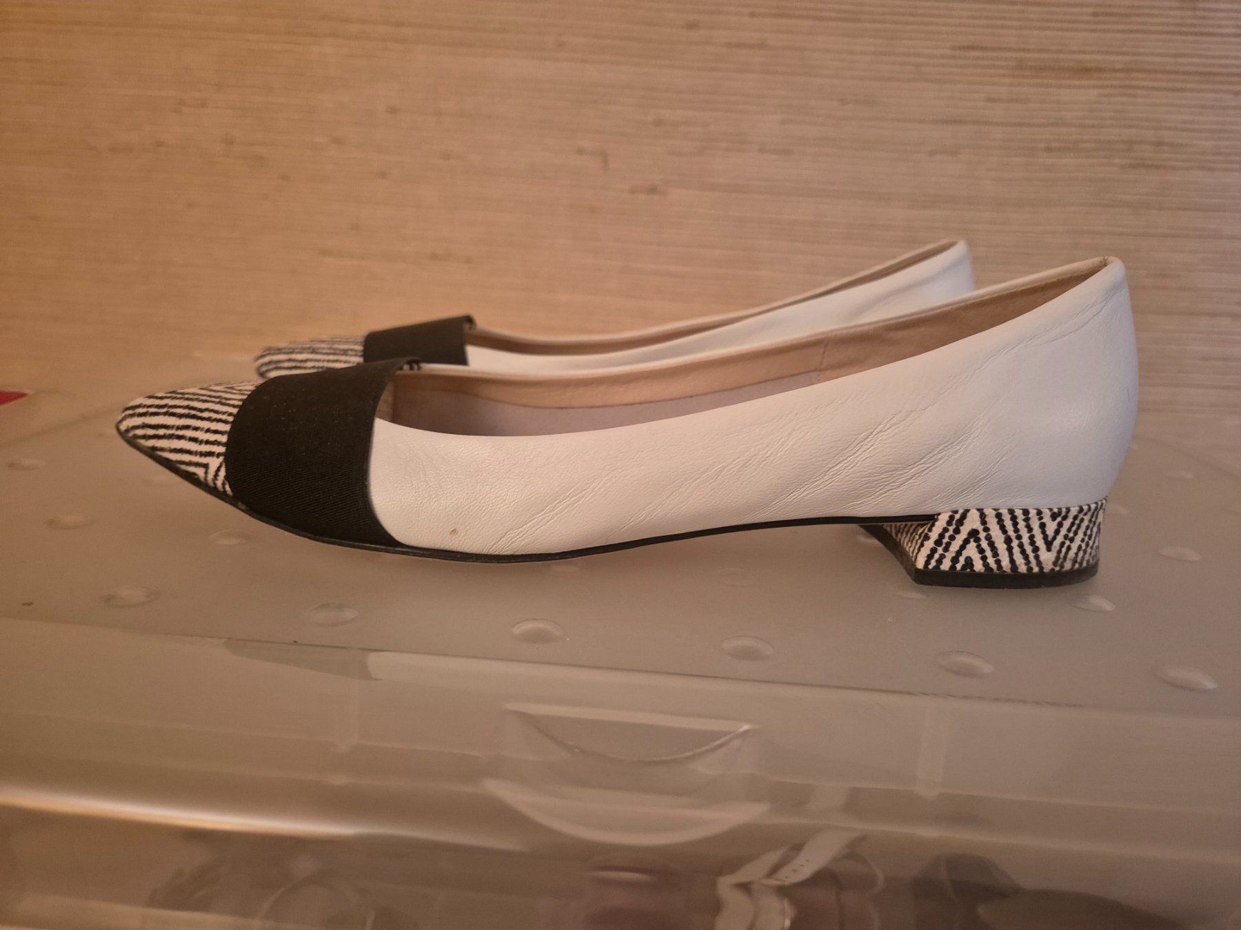 Scarpe da donna: Chaussures plates dame Elio e Leo – Usato da Bellevue venduto da tall09 2