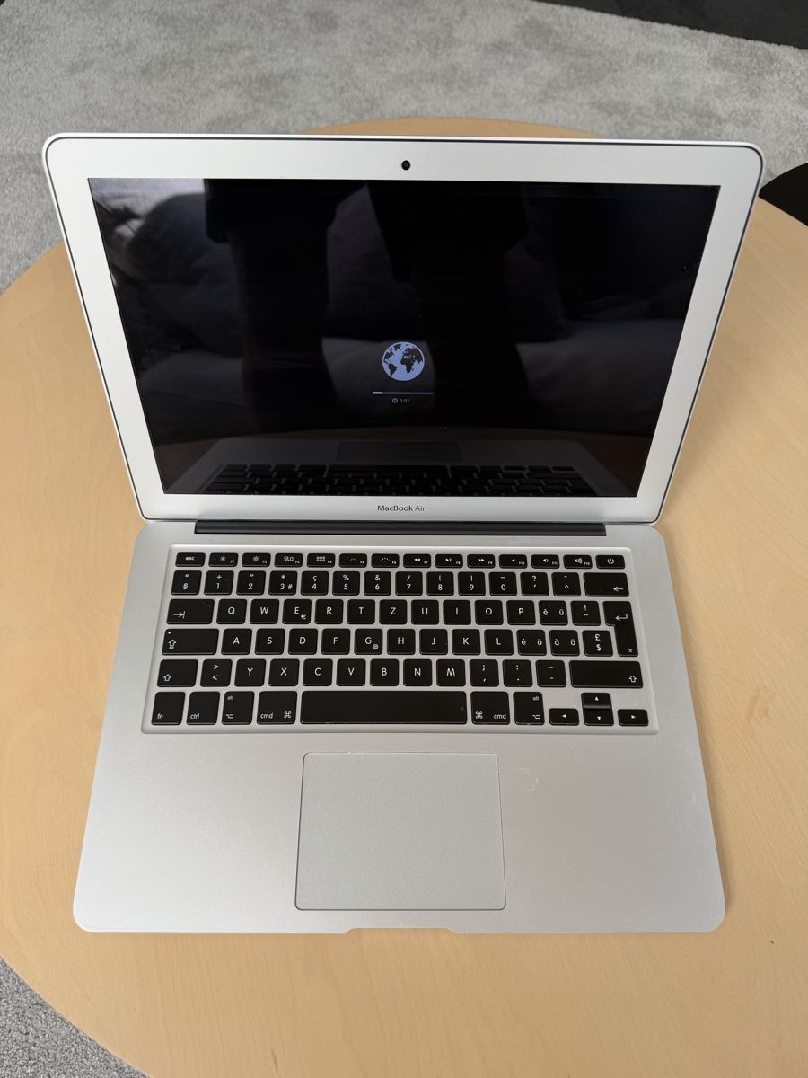 Apple Notebook: Apple MacBook Air 13 2017 – Usato da Würenlos venduto da Janoan68