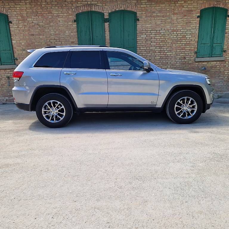 Automobili: Gepflegter Jeep Grand Cherokee – Usato da Dussnang venduto da sokrates321 4